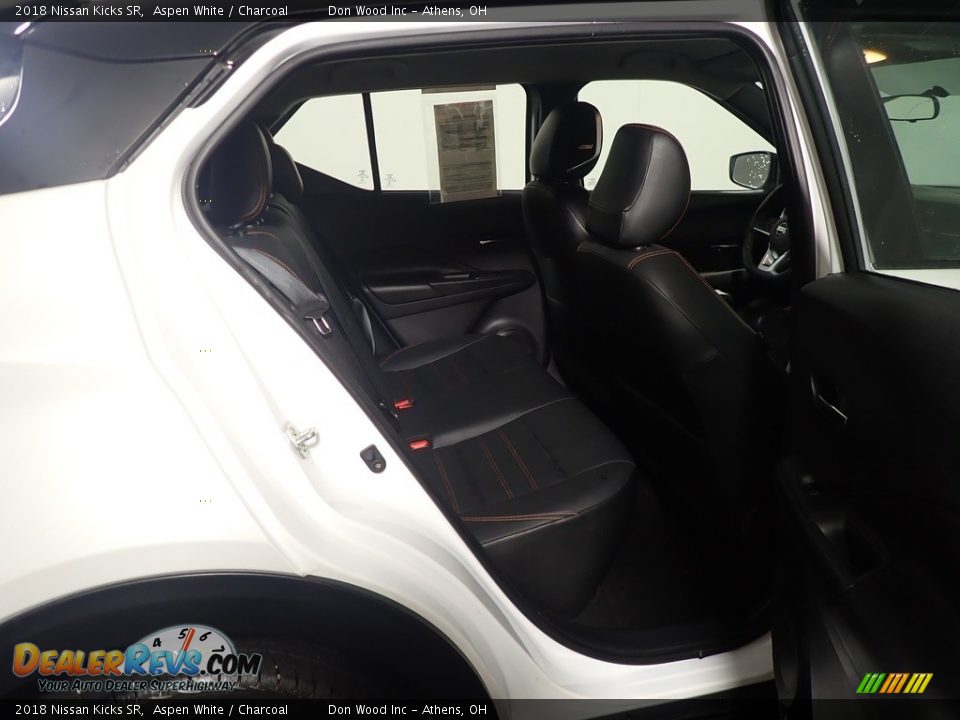 2018 Nissan Kicks SR Aspen White / Charcoal Photo #36