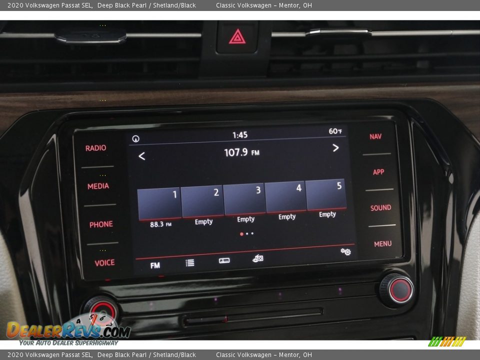 2020 Volkswagen Passat SEL Deep Black Pearl / Shetland/Black Photo #10