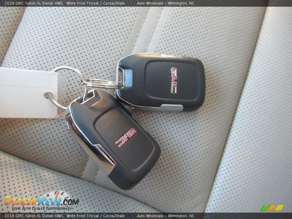 2018 GMC Yukon XL Denali 4WD White Frost Tricoat / Cocoa/Shale Photo #20