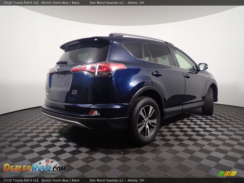 2018 Toyota RAV4 XLE Electric Storm Blue / Black Photo #19