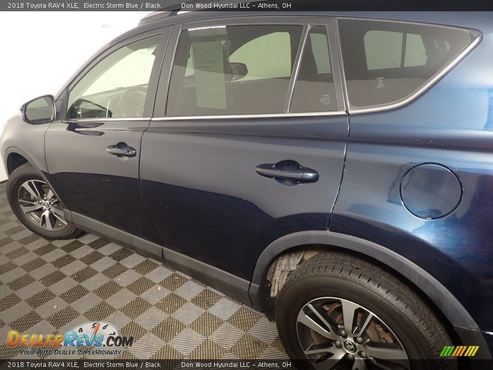 2018 Toyota RAV4 XLE Electric Storm Blue / Black Photo #21