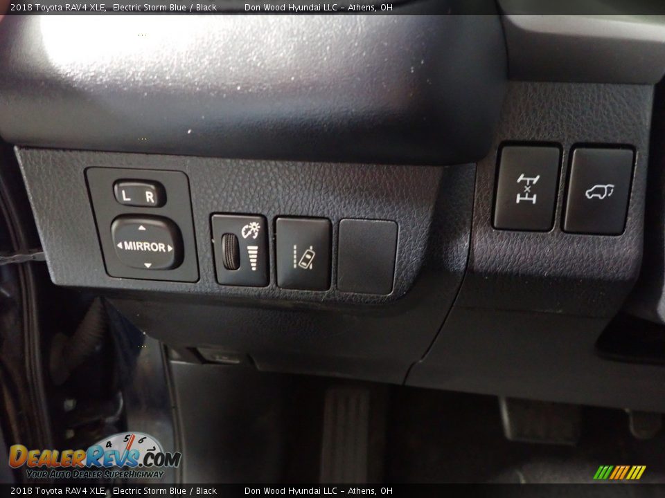 2018 Toyota RAV4 XLE Electric Storm Blue / Black Photo #34