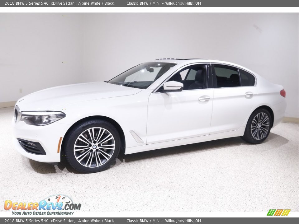 2018 BMW 5 Series 540i xDrive Sedan Alpine White / Black Photo #3