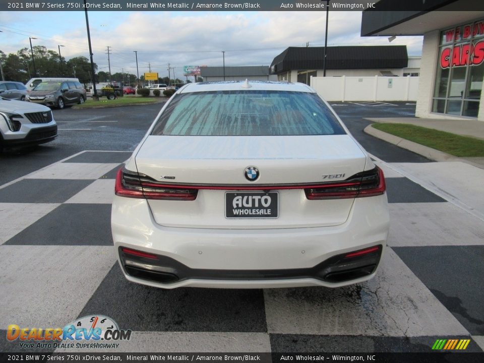 2021 BMW 7 Series 750i xDrive Sedan Mineral White Metallic / Amarone Brown/Black Photo #4