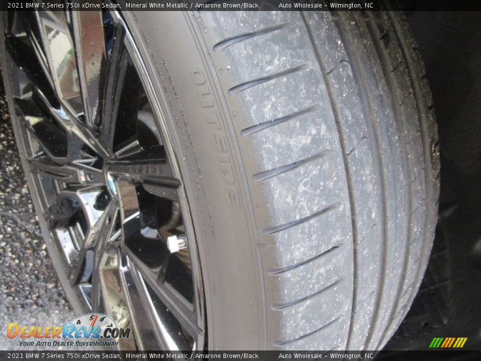 2021 BMW 7 Series 750i xDrive Sedan Mineral White Metallic / Amarone Brown/Black Photo #8