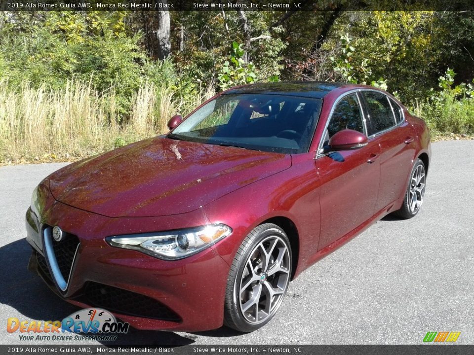 2019 Alfa Romeo Giulia AWD Monza Red Metallic / Black Photo #2