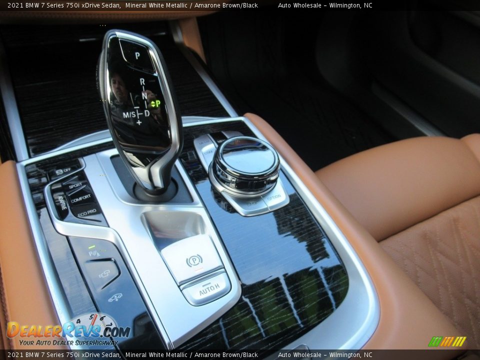 2021 BMW 7 Series 750i xDrive Sedan Mineral White Metallic / Amarone Brown/Black Photo #20