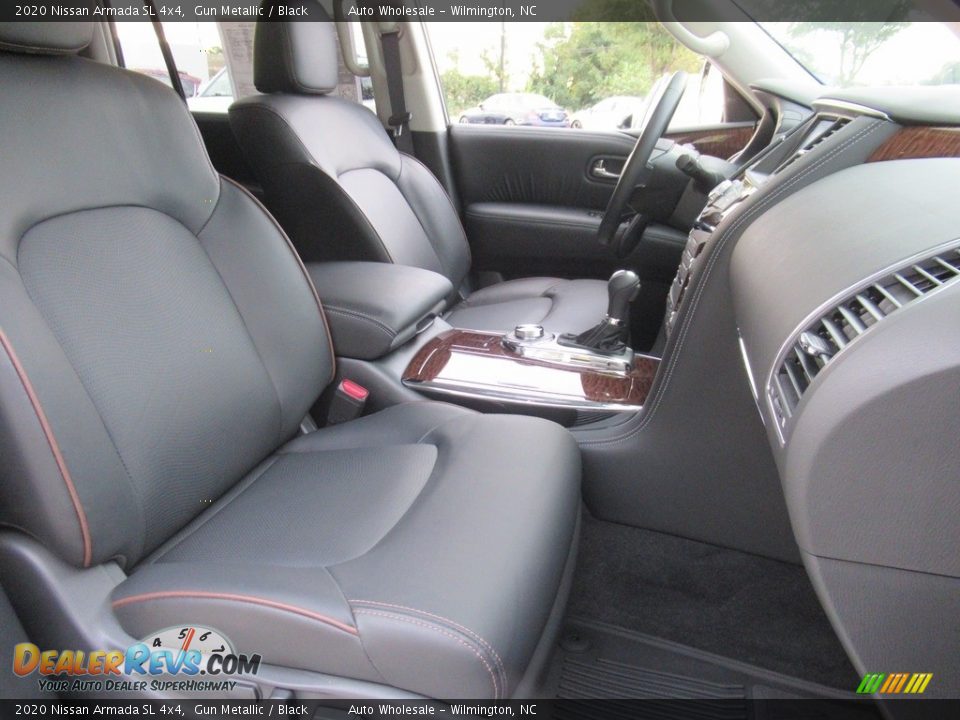 Front Seat of 2020 Nissan Armada SL 4x4 Photo #13