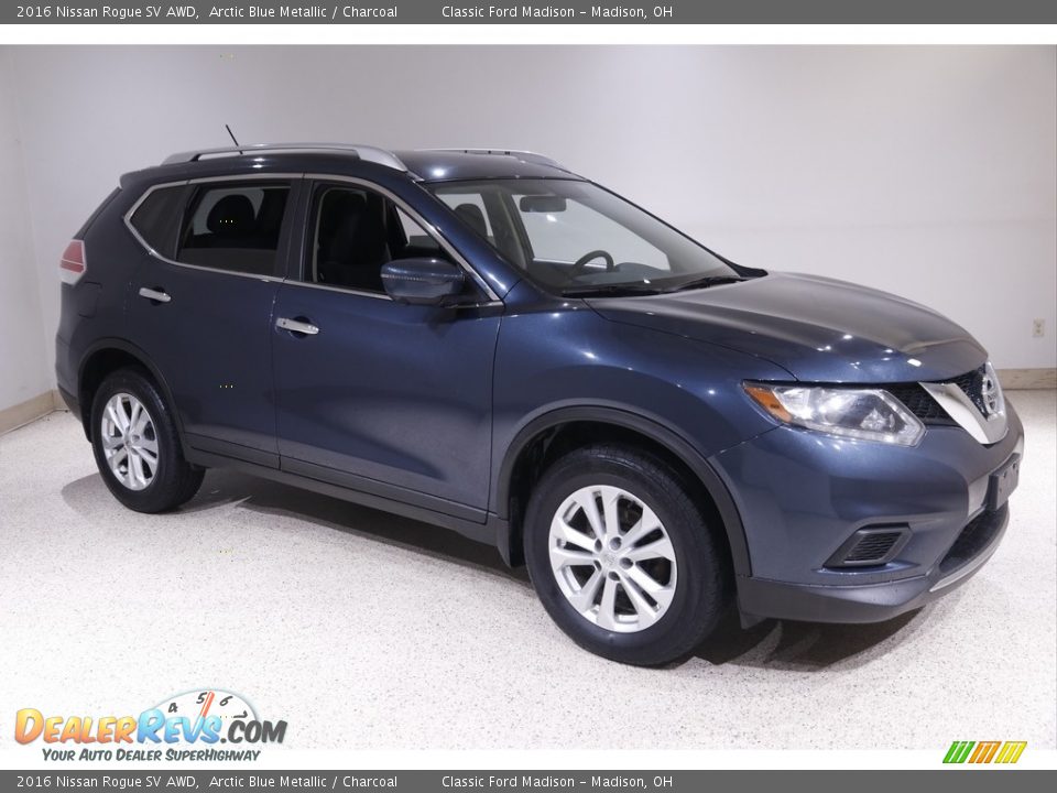 2016 Nissan Rogue SV AWD Arctic Blue Metallic / Charcoal Photo #1