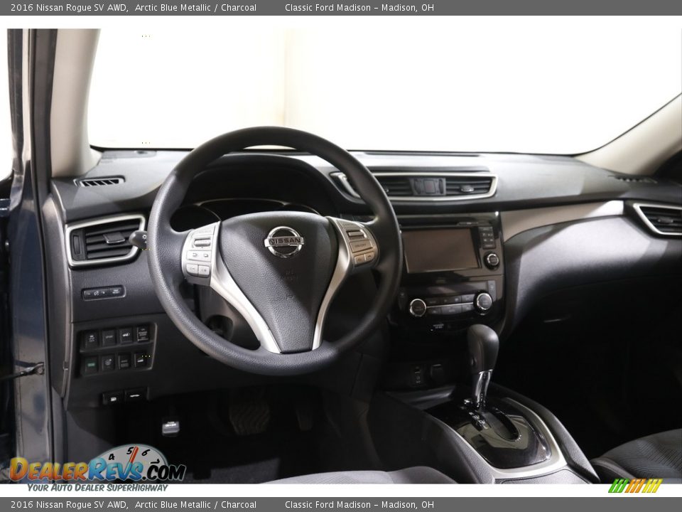 2016 Nissan Rogue SV AWD Arctic Blue Metallic / Charcoal Photo #6