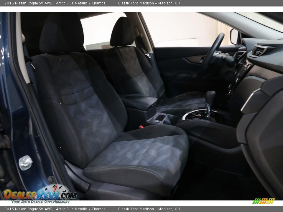2016 Nissan Rogue SV AWD Arctic Blue Metallic / Charcoal Photo #15