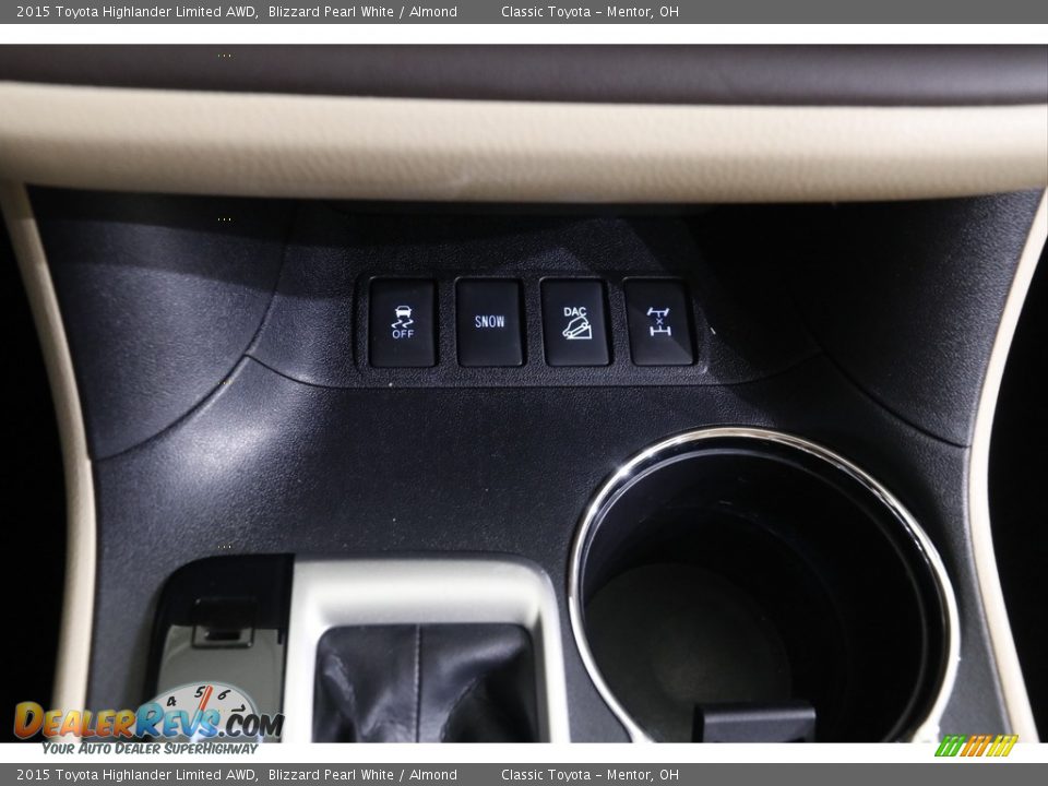 2015 Toyota Highlander Limited AWD Blizzard Pearl White / Almond Photo #15