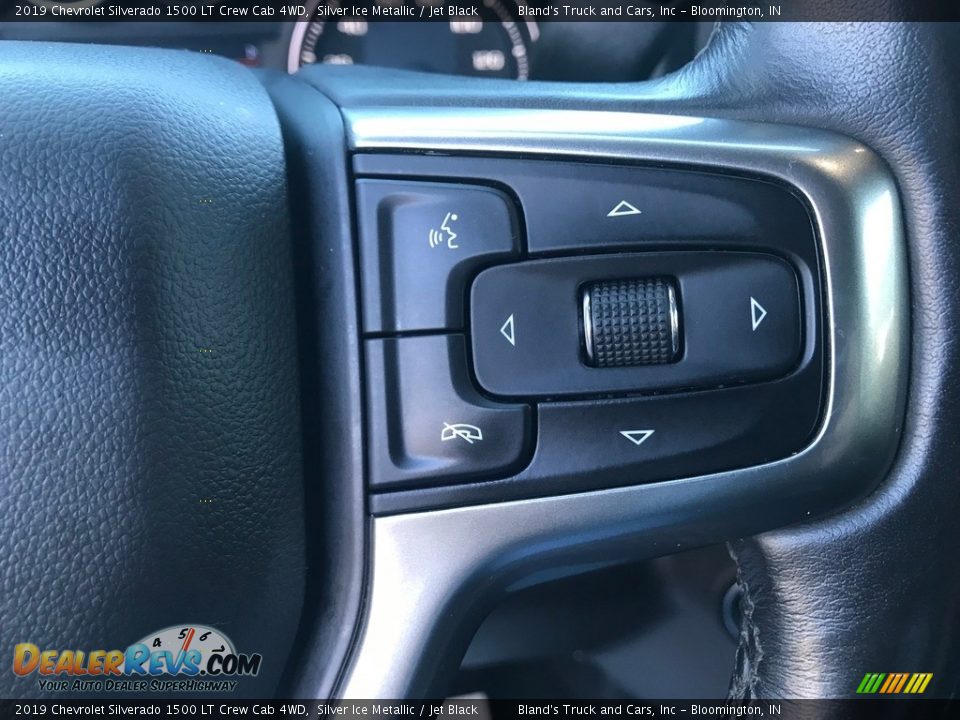 2019 Chevrolet Silverado 1500 LT Crew Cab 4WD Silver Ice Metallic / Jet Black Photo #18