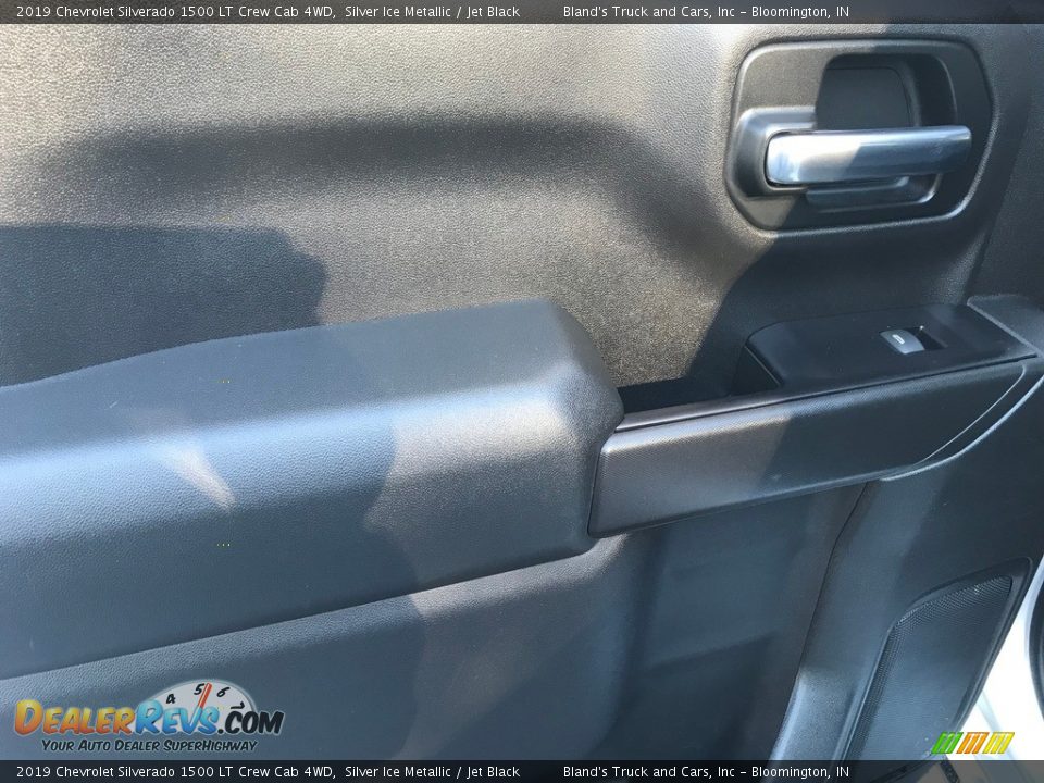 2019 Chevrolet Silverado 1500 LT Crew Cab 4WD Silver Ice Metallic / Jet Black Photo #30