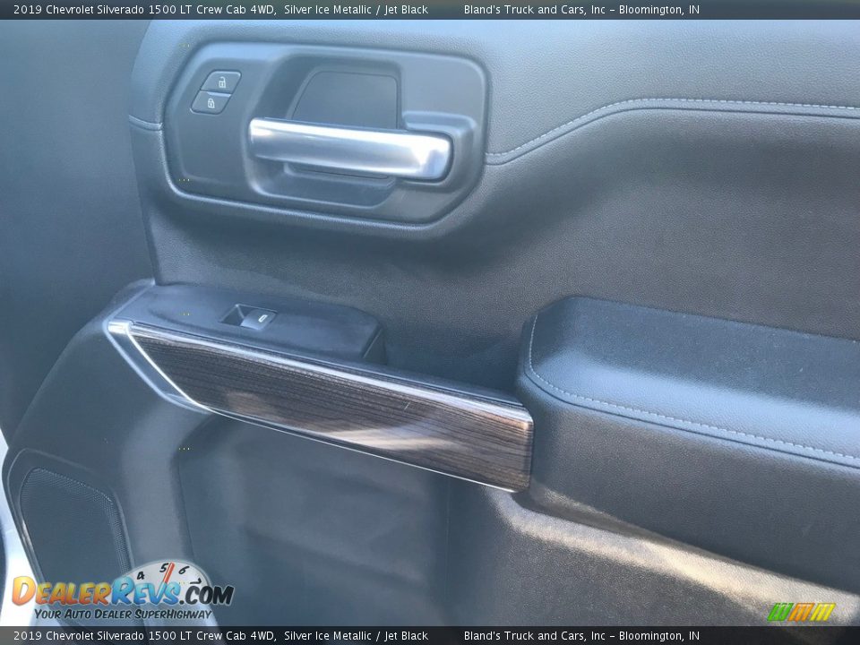 2019 Chevrolet Silverado 1500 LT Crew Cab 4WD Silver Ice Metallic / Jet Black Photo #35