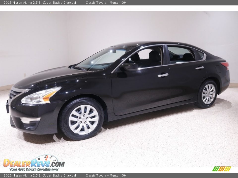 2015 Nissan Altima 2.5 S Super Black / Charcoal Photo #3