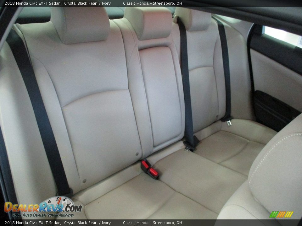 2018 Honda Civic EX-T Sedan Crystal Black Pearl / Ivory Photo #21