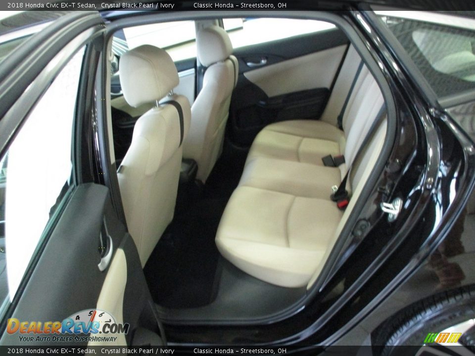 2018 Honda Civic EX-T Sedan Crystal Black Pearl / Ivory Photo #23
