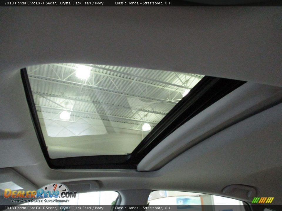 2018 Honda Civic EX-T Sedan Crystal Black Pearl / Ivory Photo #28