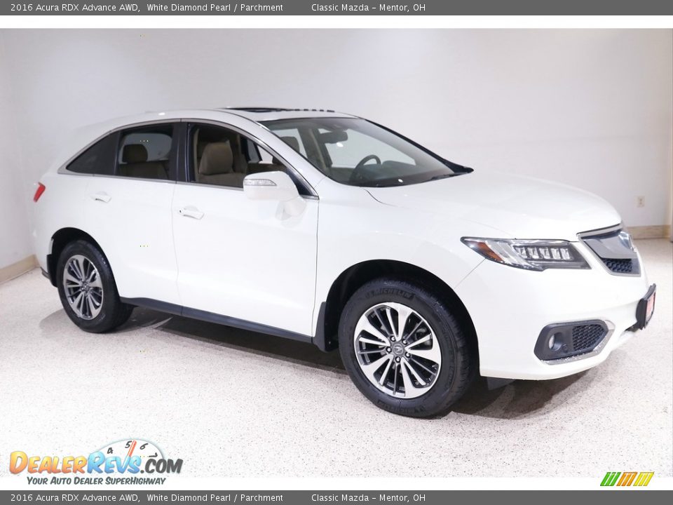 Front 3/4 View of 2016 Acura RDX Advance AWD Photo #1