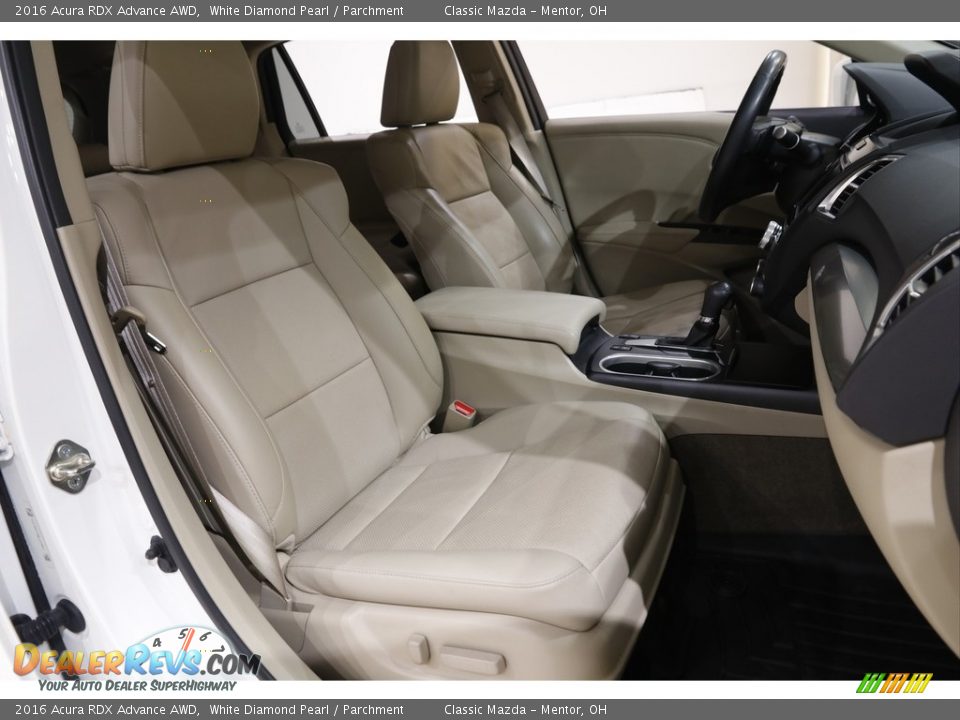 Front Seat of 2016 Acura RDX Advance AWD Photo #16
