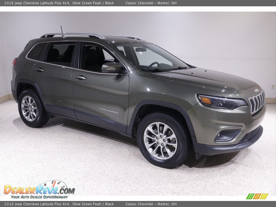 2019 Jeep Cherokee Latitude Plus 4x4 Olive Green Pearl / Black Photo #1