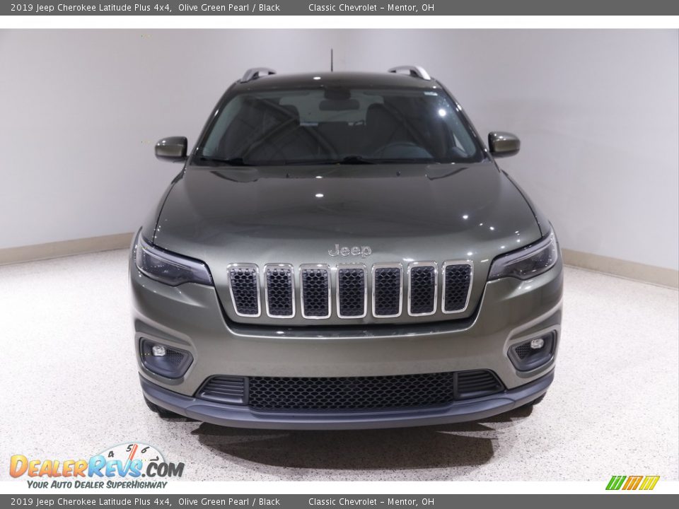 2019 Jeep Cherokee Latitude Plus 4x4 Olive Green Pearl / Black Photo #2