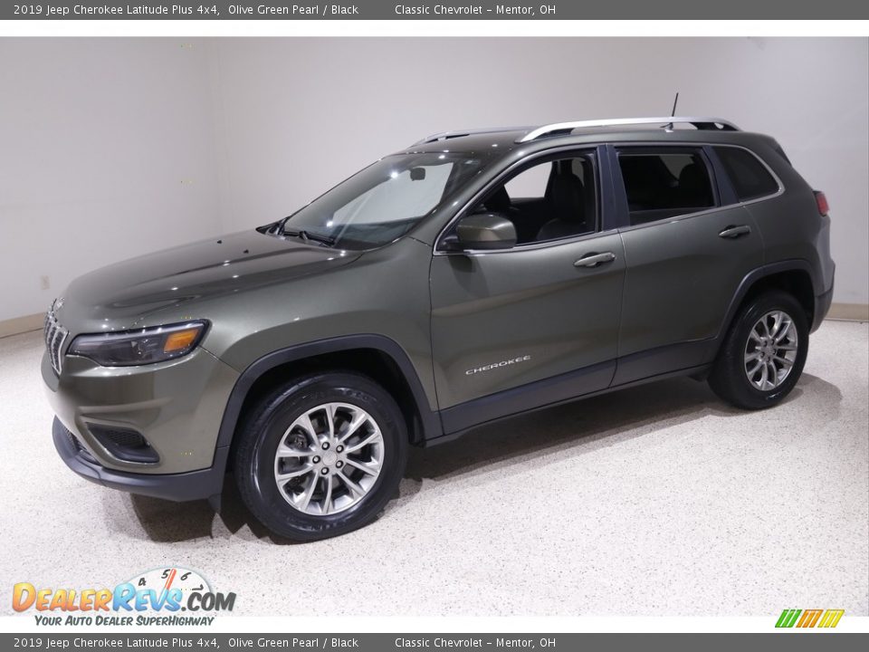 2019 Jeep Cherokee Latitude Plus 4x4 Olive Green Pearl / Black Photo #3