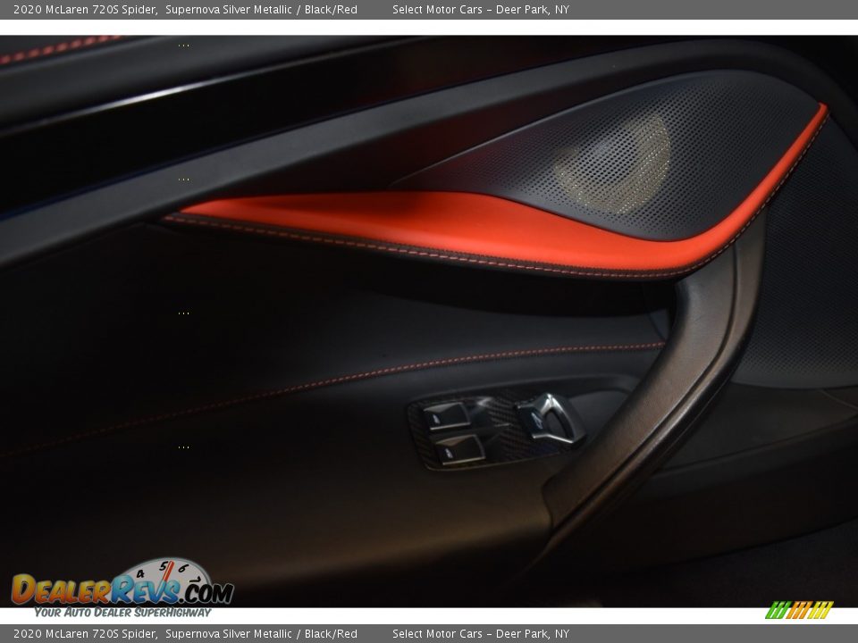 Door Panel of 2020 McLaren 720S Spider Photo #18