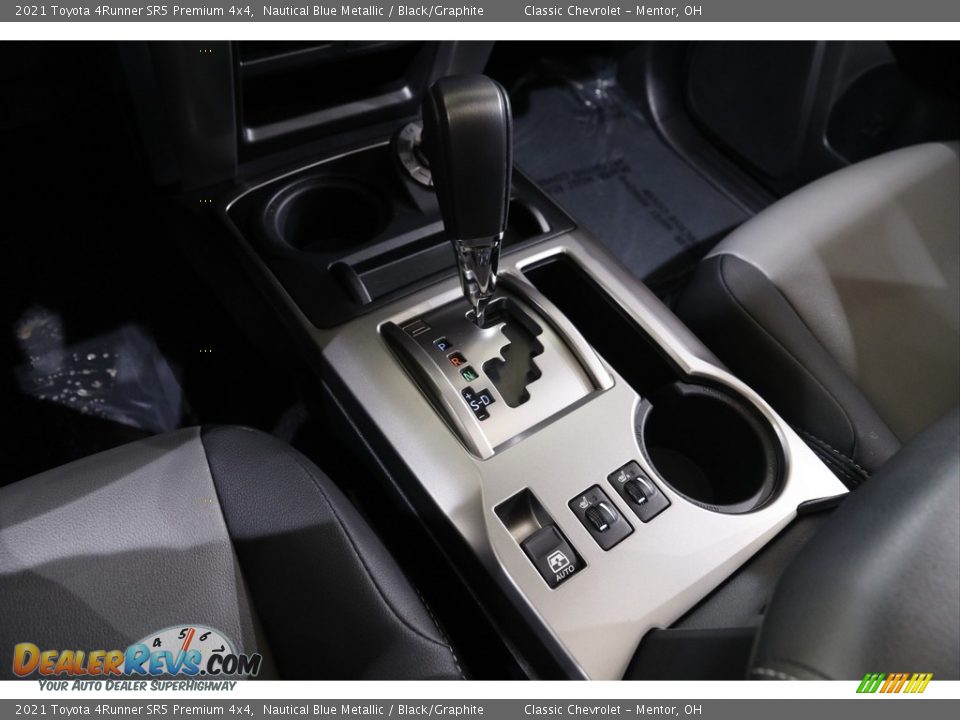 2021 Toyota 4Runner SR5 Premium 4x4 Shifter Photo #13