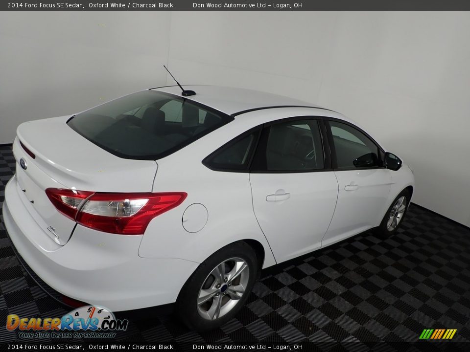 2014 Ford Focus SE Sedan Oxford White / Charcoal Black Photo #14