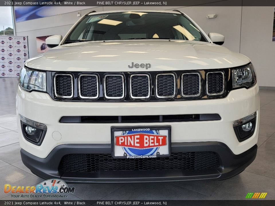 2021 Jeep Compass Latitude 4x4 White / Black Photo #3