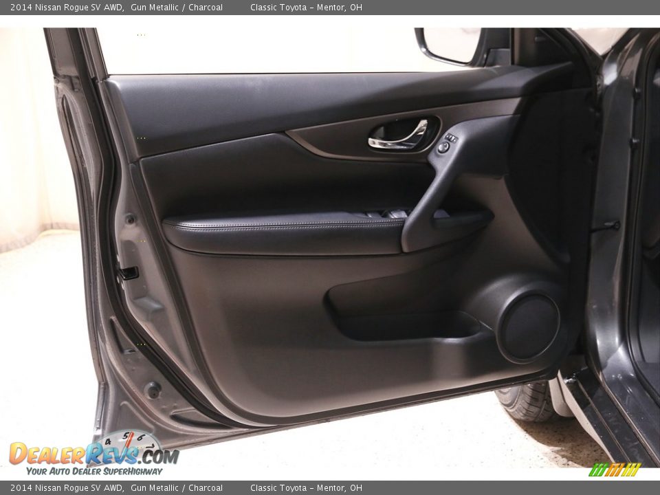 2014 Nissan Rogue SV AWD Gun Metallic / Charcoal Photo #4