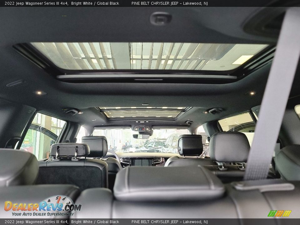 Sunroof of 2022 Jeep Wagoneer Series III 4x4 Photo #15