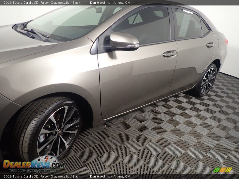 2019 Toyota Corolla SE Falcon Gray metallic / Black Photo #10