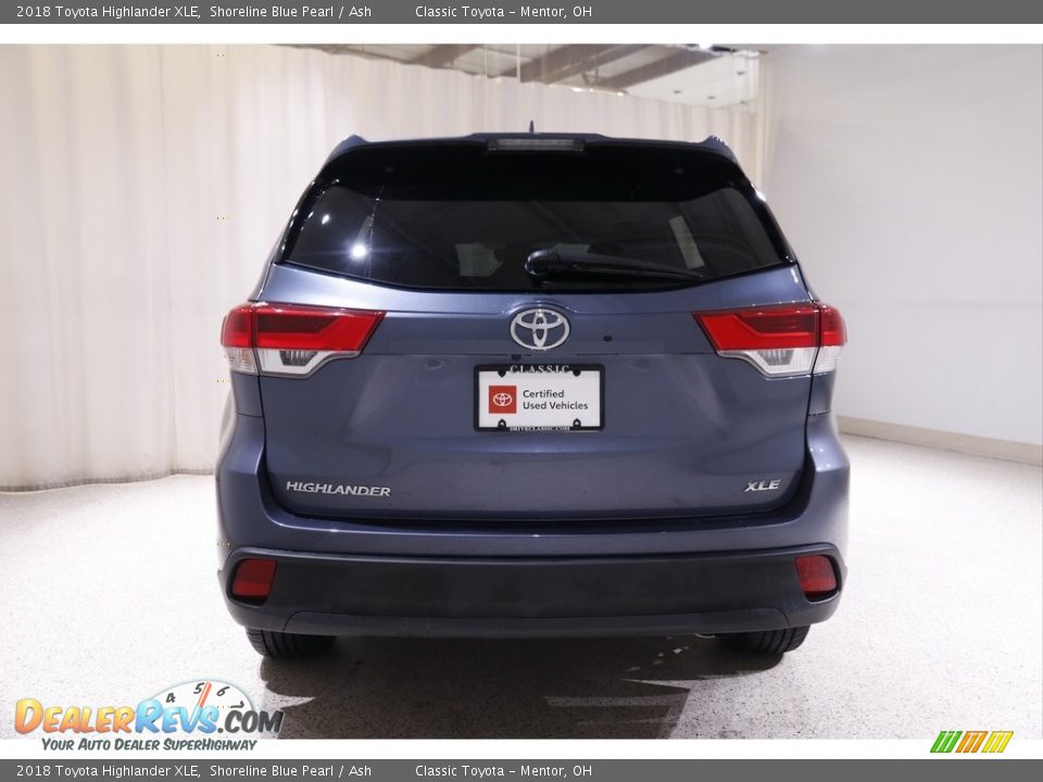 2018 Toyota Highlander XLE Shoreline Blue Pearl / Ash Photo #19
