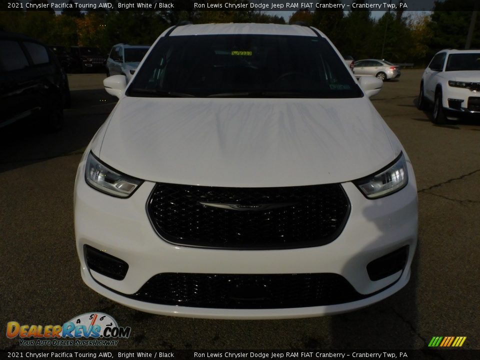 2021 Chrysler Pacifica Touring AWD Bright White / Black Photo #2