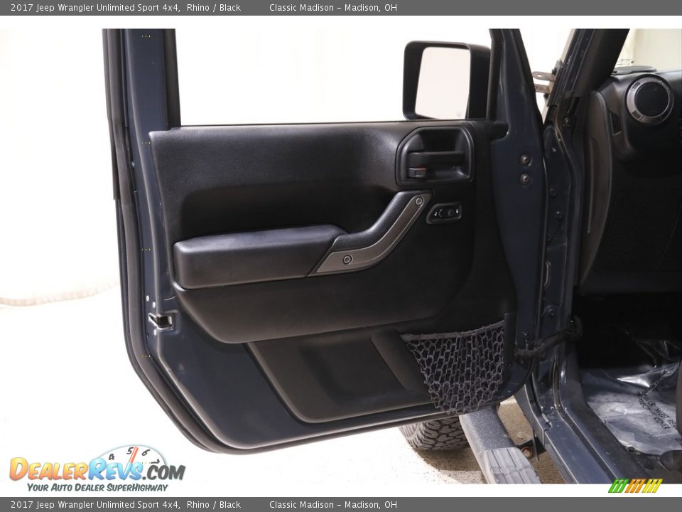 2017 Jeep Wrangler Unlimited Sport 4x4 Rhino / Black Photo #4