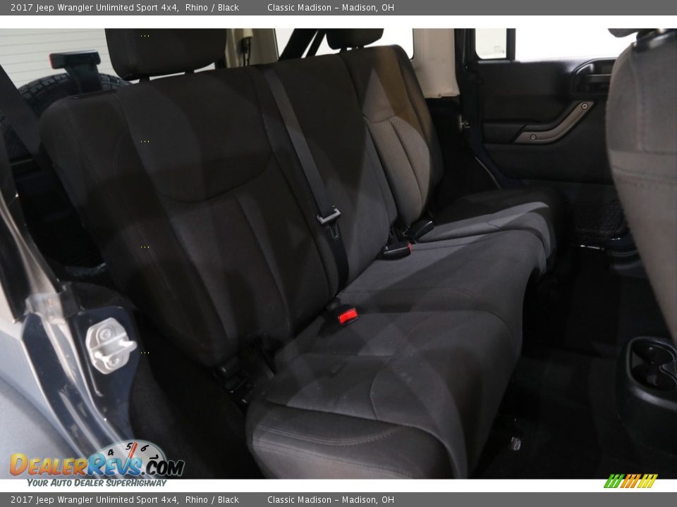2017 Jeep Wrangler Unlimited Sport 4x4 Rhino / Black Photo #13