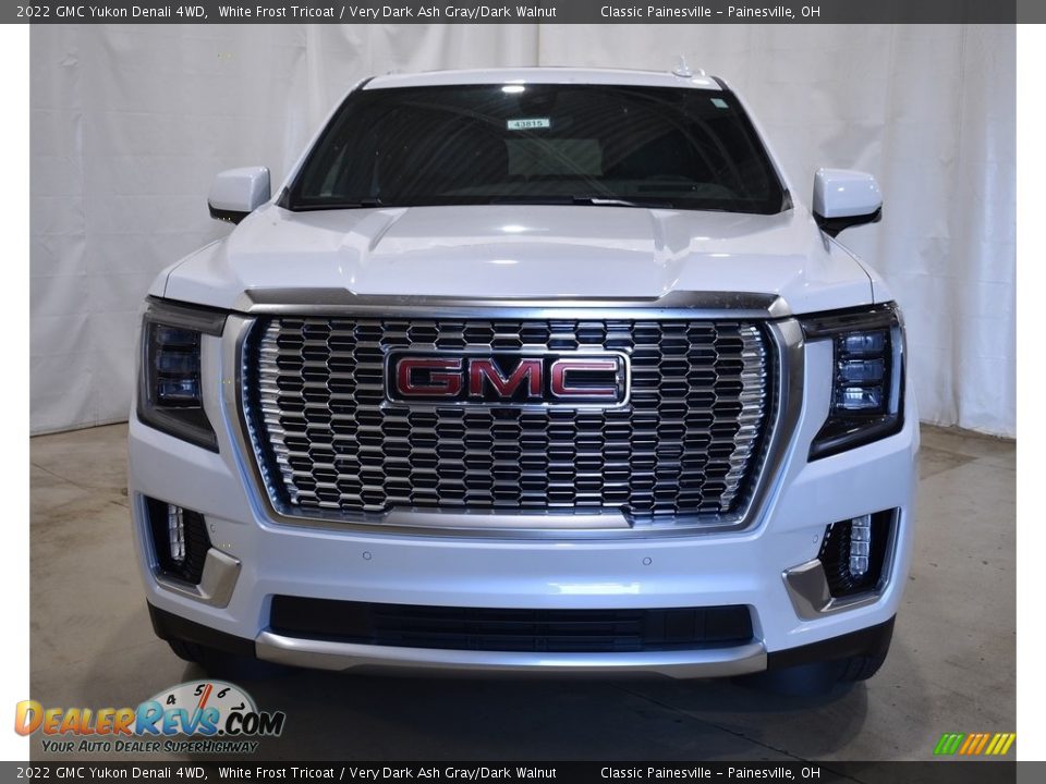 2022 GMC Yukon Denali 4WD White Frost Tricoat / Very Dark Ash Gray/Dark Walnut Photo #4