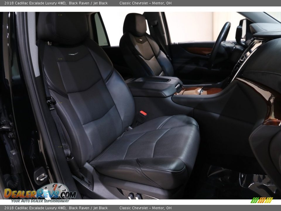 2018 Cadillac Escalade Luxury 4WD Black Raven / Jet Black Photo #18