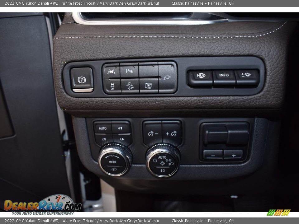 Controls of 2022 GMC Yukon Denali 4WD Photo #12