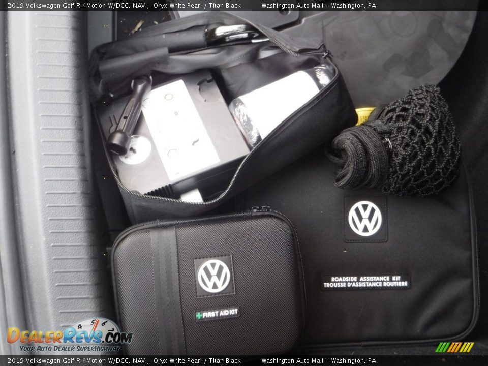 2019 Volkswagen Golf R 4Motion W/DCC. NAV. Oryx White Pearl / Titan Black Photo #30