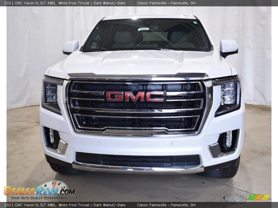 2021 GMC Yukon XL SLT 4WD White Frost Tricoat / Dark Walnut/­Slate Photo #4