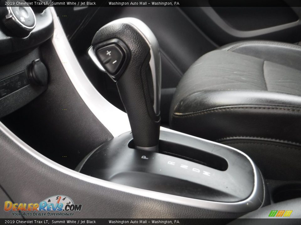 2019 Chevrolet Trax LT Shifter Photo #23