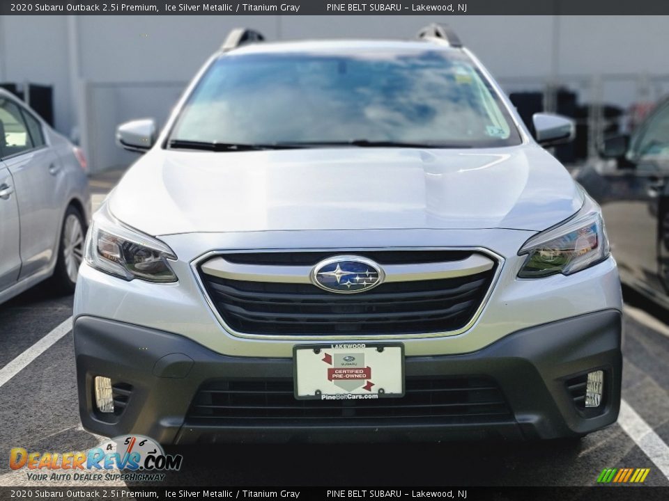 2020 Subaru Outback 2.5i Premium Ice Silver Metallic / Titanium Gray Photo #2