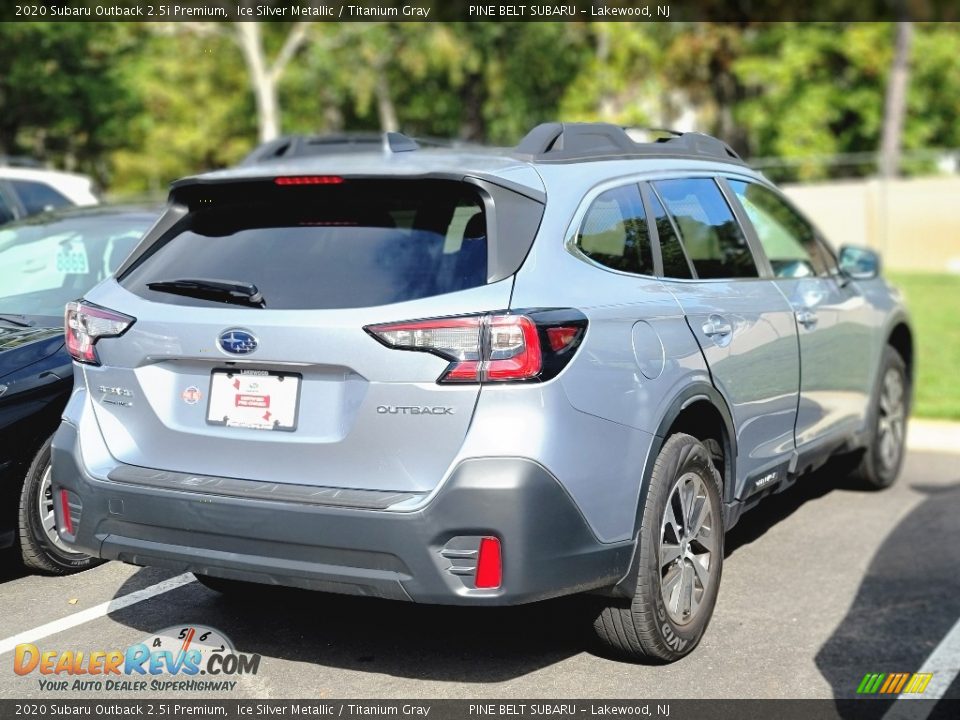2020 Subaru Outback 2.5i Premium Ice Silver Metallic / Titanium Gray Photo #3
