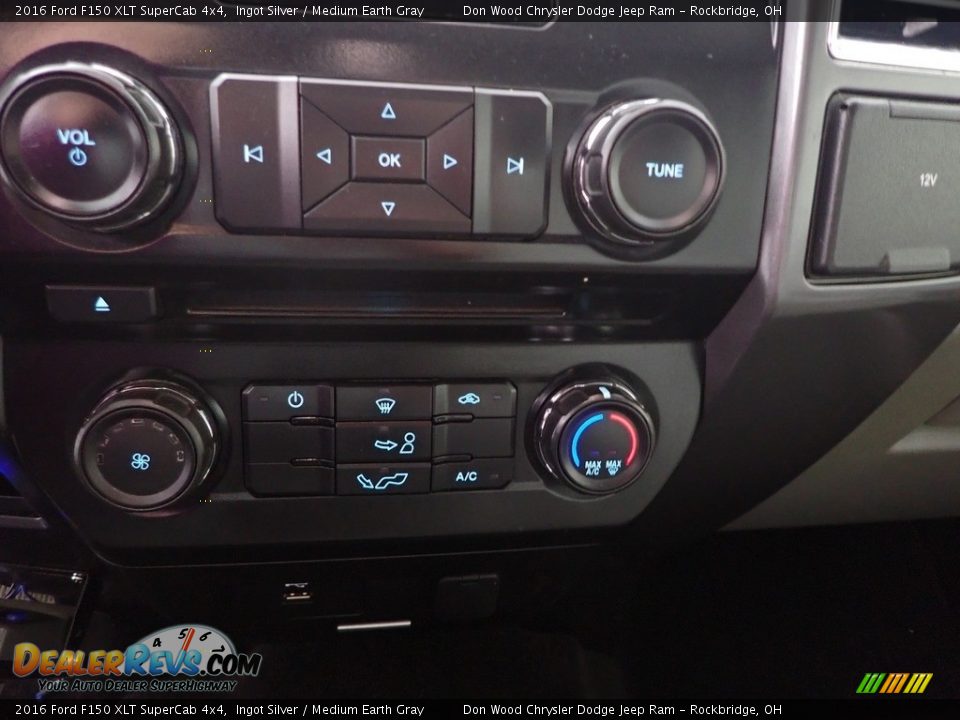 2016 Ford F150 XLT SuperCab 4x4 Ingot Silver / Medium Earth Gray Photo #5