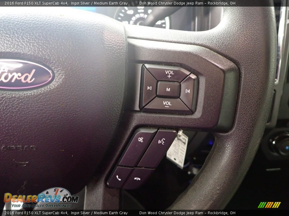 2016 Ford F150 XLT SuperCab 4x4 Ingot Silver / Medium Earth Gray Photo #26