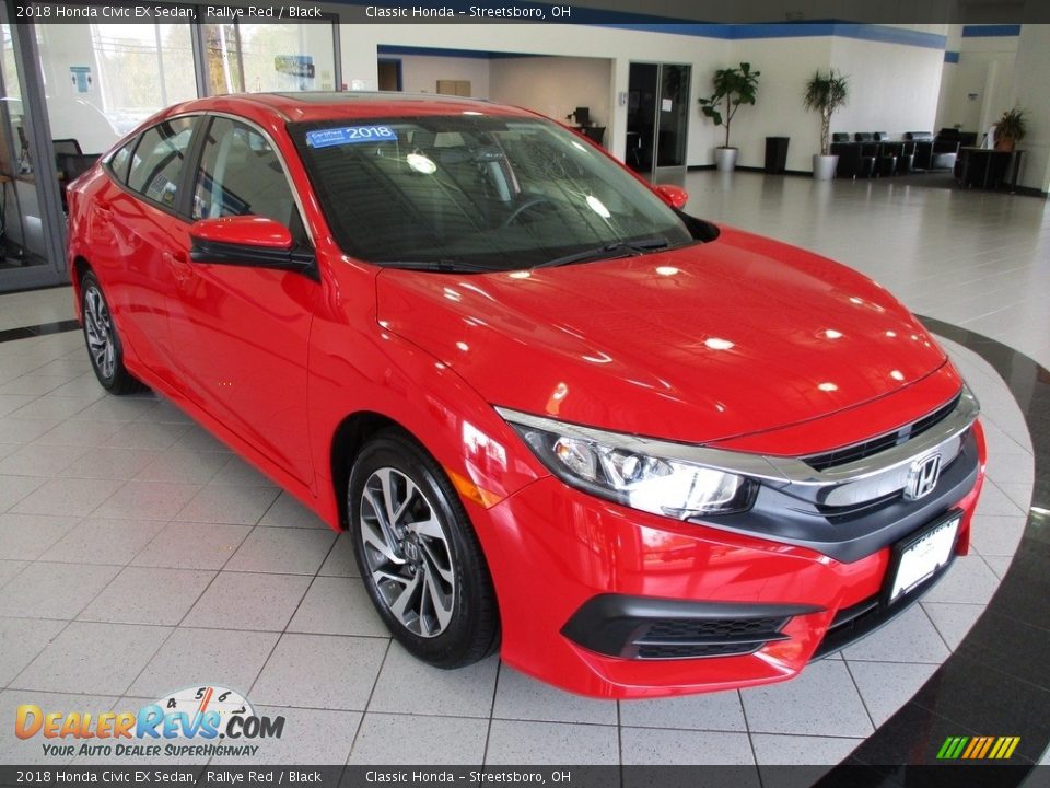 Front 3/4 View of 2018 Honda Civic EX Sedan Photo #3